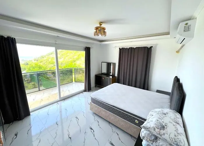 Elegant Private With Garden & Pool Alanya
