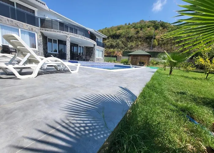 Elegant Private With Garden & Pool Villa Alanya